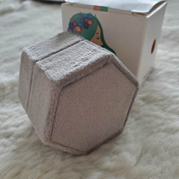 Velvet ring box - Picture 4 of 4